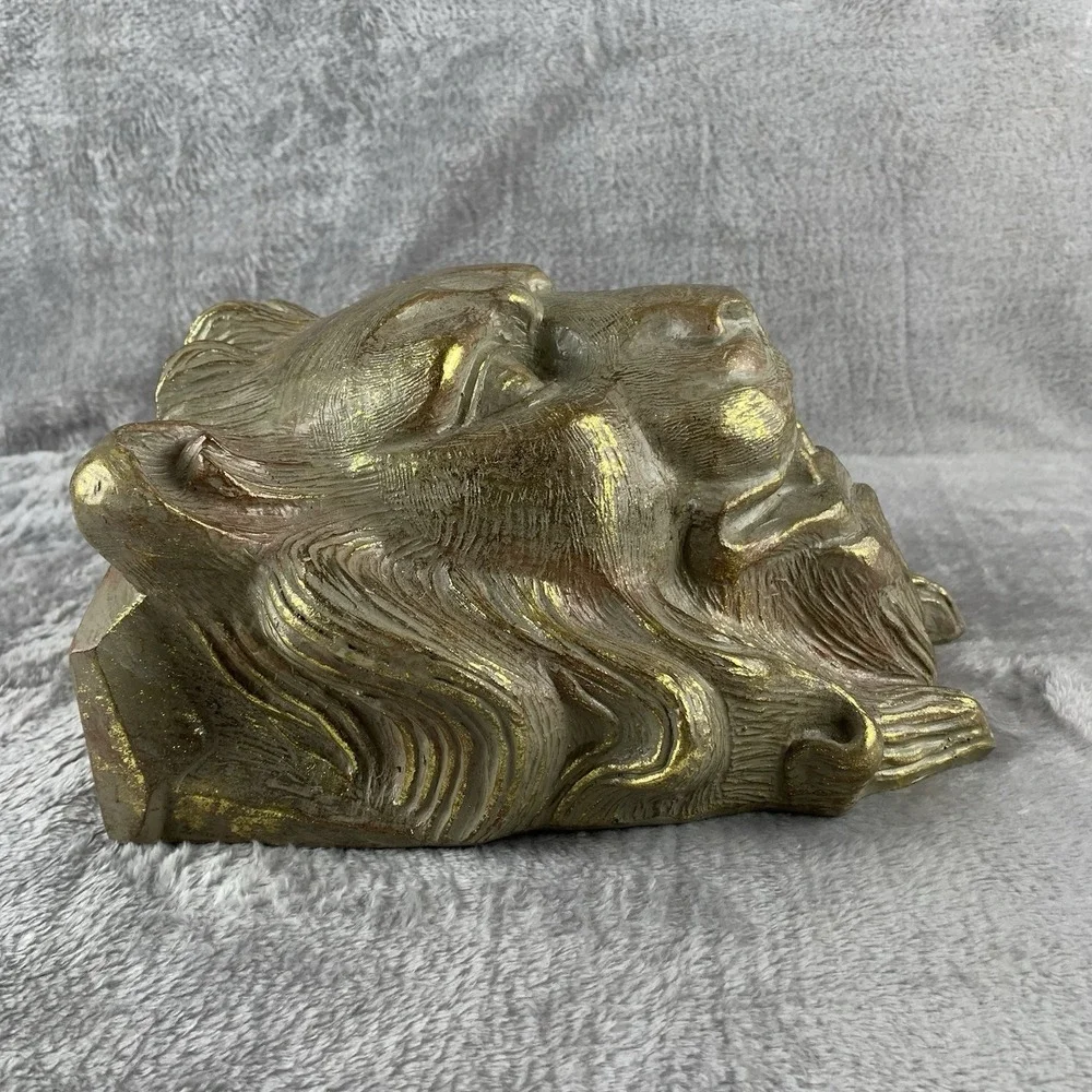 Lions Head Resin Wall Shelf Sconce Gold Color Classical Rococo Hollywood Regency